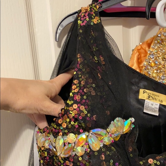 Dress - Picture 7 of 9